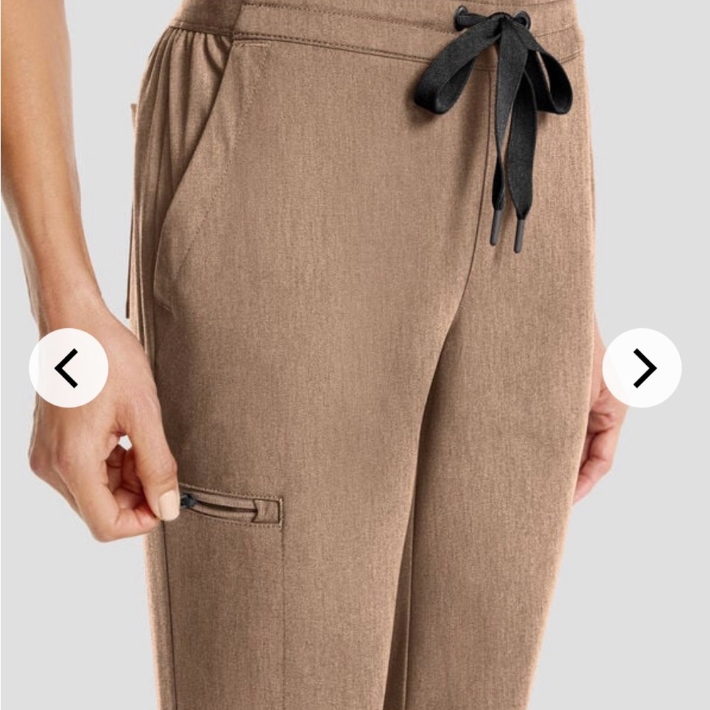 Healing Hands Quest women’s 5 pocket jogger scrub pant